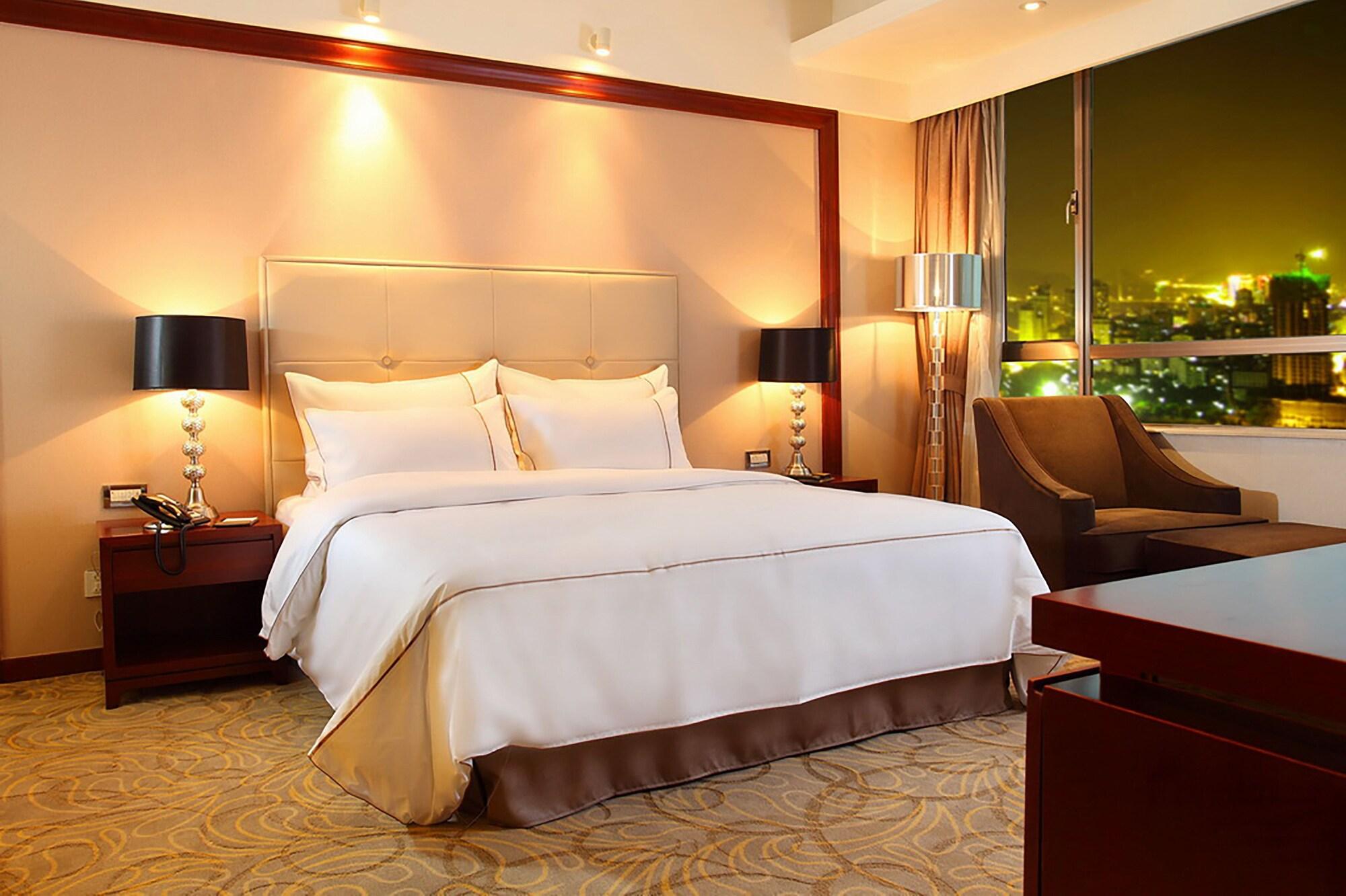 Cavan Hotel Гуанчжоу Экстерьер фото